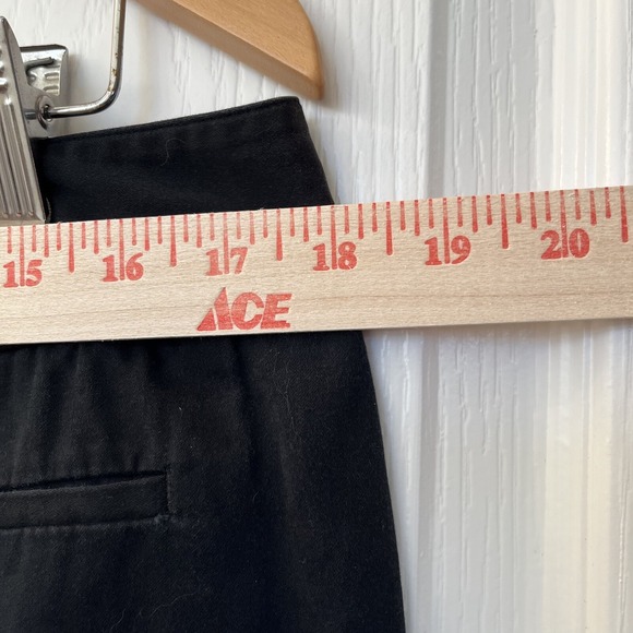 Chico's Pants Ankle Cropped Black 3 Pockets Button Zip Fly Straight Leg Fits L - Picture 5 of 8